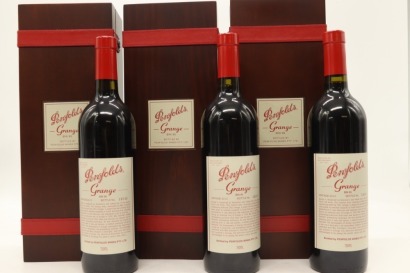 (3) 2010 Penfolds Grange Bin 95, Australia (GB)