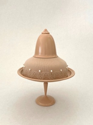 VICTORIA MCINTOSH The Desserts of Discontent - cake 2