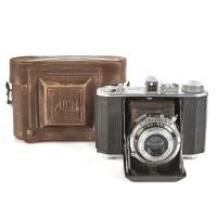 OLYMPUS (Japan): A Medium Format Camera