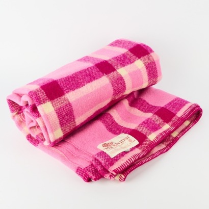 A Mackintosh Finest Fashion Fabrics