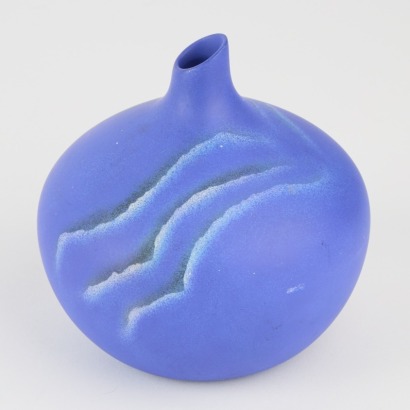A Robert Wagoner Orb Bud Vase