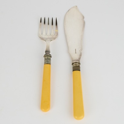 A Pair of Victorian Fish Servers