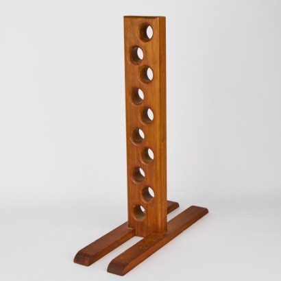 A 10 Bottle Benchtop Wine Bottle Holder