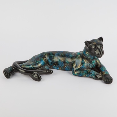 A Mottled Ceramic Panther