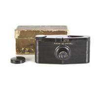 PURMA (UK): A Bakelite Camera