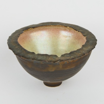 A Beverly Luxton Flared Internal Rim Bowl