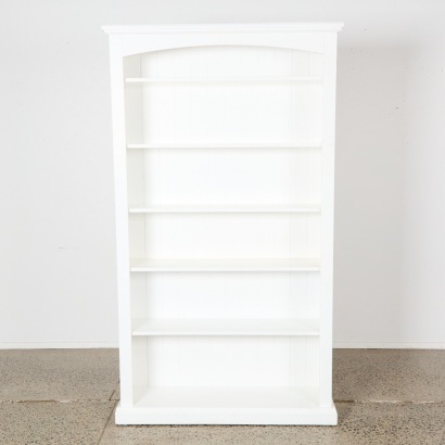 A White Wooden Country Style Bookcase