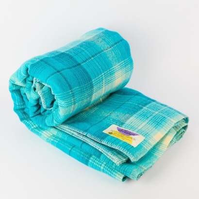 A St Kathryn Super Weight Pure Virgin Wool Blanket