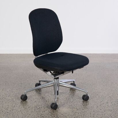 A Mede Buddy Desk Chairs by Vitra