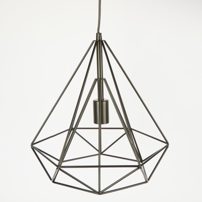 A Geometric Light Hanging