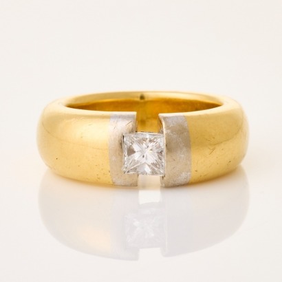 18ct Yellow / White Gold, Vintage, .60ct Princess Cut Diamond Ring