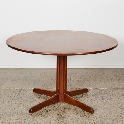 A Mid-Century Otto Larsen for Da Nina Danish Mahogany Pedestal Dining Table