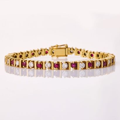 18ct Yellow Gold, 17.5cm Alternating, 2.98ct Ruby / 2.70ct Diamond Bracelet