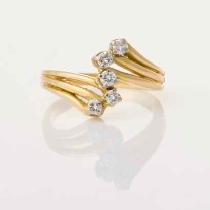18ct Yellow Gold, Five Stone .20ct Diamond Dress Ring - Needs repair