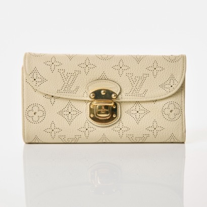Louis Vuitton, Cream Mahina Leather Wallet with Box