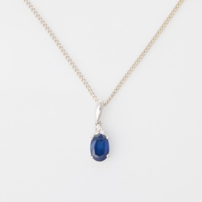 9ct White Gold, 45cm .02ct Diamond / Oval Sapphire Pendant and Chain - Near new