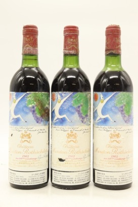 (3) 1982 Chateau Mouton Rothschild, Pauillac [JR20] [RP100] (HSL)