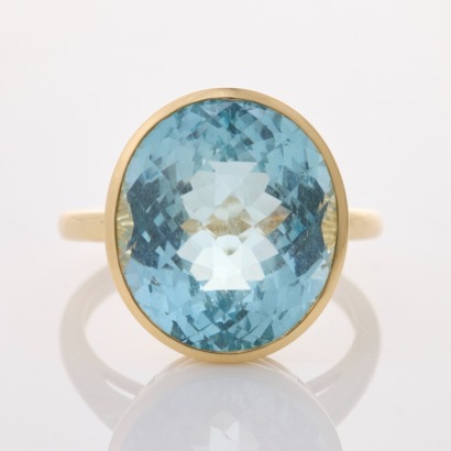 18ct Yellow Gold, 12.50ct Aquamarine Dress Ring - Near new