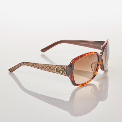 Gucci, GG3178 Tortoise Frame GG Sunglasses with Case