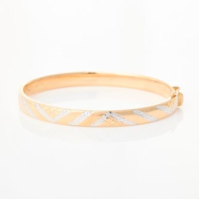 18ct Rose / Yellow Gold, Vintage, Oval Hinged Bangle