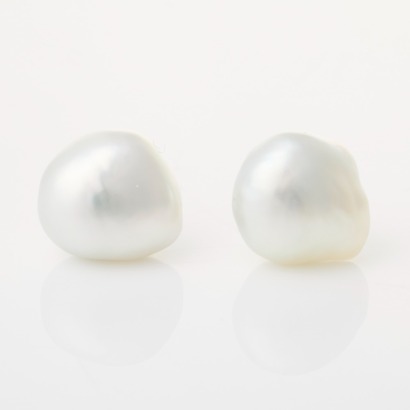 18ct Yellow Gold, Paspaley, 13mm Baroque South Sea Pearl Stud Earrings with Box