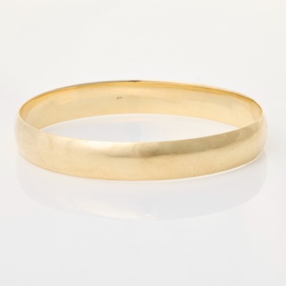 9ct Yellow Gold, Plain, 11.7mm Wide Oval Bangle