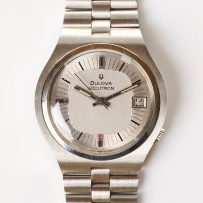 Bulova, 37.5mm Accutron Tunning Fork Oval Shaped Case Wristwatch, circa 1970's
