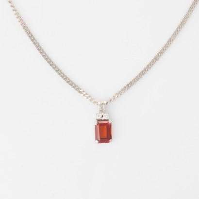 18ct White Gold, .05ct Diamond / 1.00ct Garnet Pendant on 46.5cm, 9ct White Gold Chain