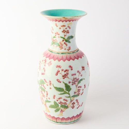 A Chinese Late Qing Dynasty Famille-rose 'Floral' Vase