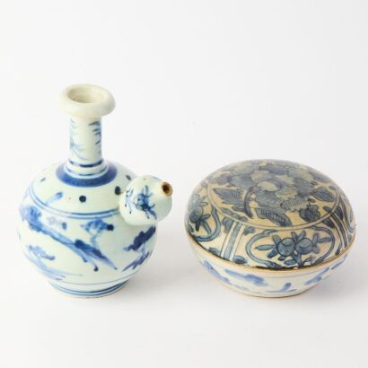 A Set of Two Chinese Ming Dynasty Blue and White Porcelain Items