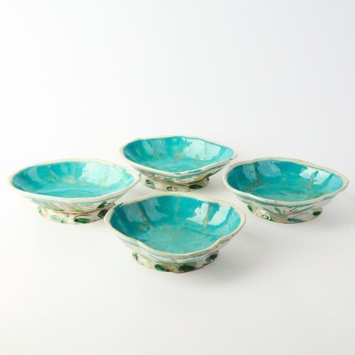 A Group of Four Chinese Late Qing Dynasty Famille-rose 'Floral' Lobed Dishes (Various Sizes)