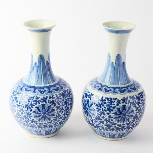 A Pair of Chinese Blue and White &lsquo;Floral&rsquo; Vases