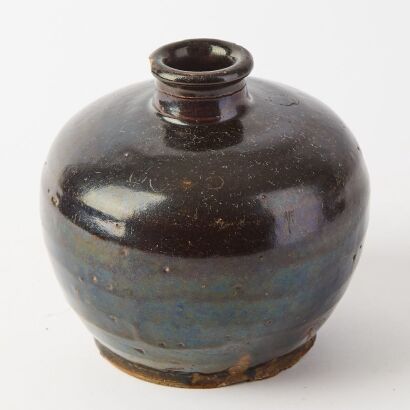 A Chinese Song Dynasty Black-glazed Jar