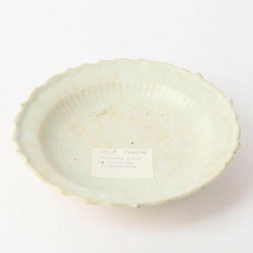 A Chinese Song Dynasty White-glazed Foliate-rim Dish