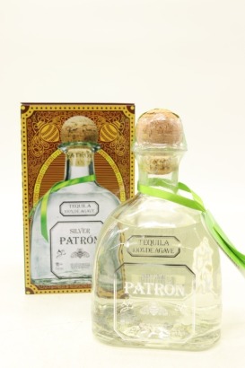 (1) Patron Limited Edition Tin Collection Silver Tequila, Jalisco, 40% ABV, 750ml (GB)