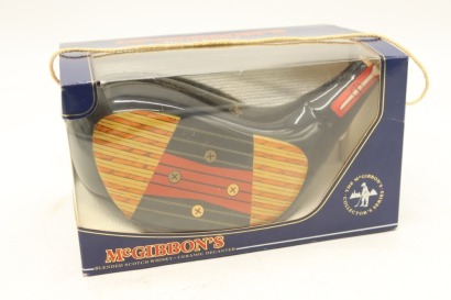(1) Douglas Laing McGibbon's Golf Club Ceramic Decanter Special Reserve Blended Scotch Whisky (GB)