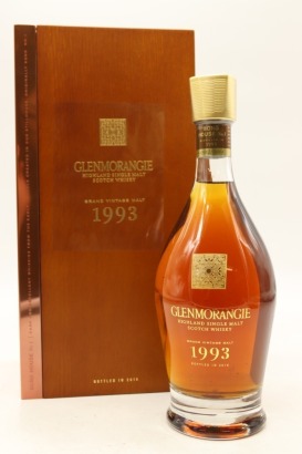 (1) 1993 Glenmorangie Grand Vintage Single Malt Scotch Whisky, 43% ABV (GB)