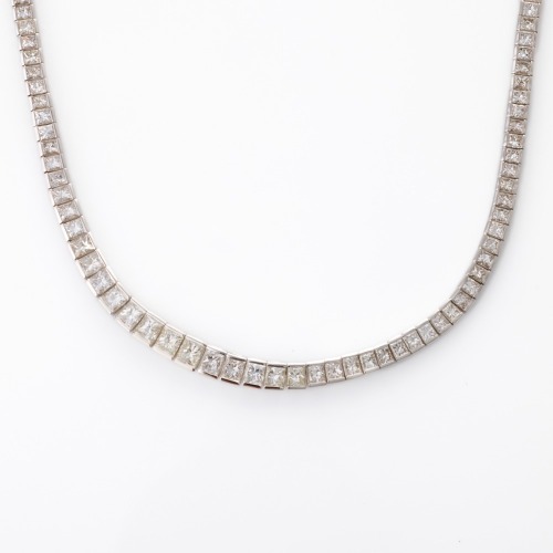 18ct White Gold, 45cm, 13.62ct Diamond Tennis Necklace - Like new