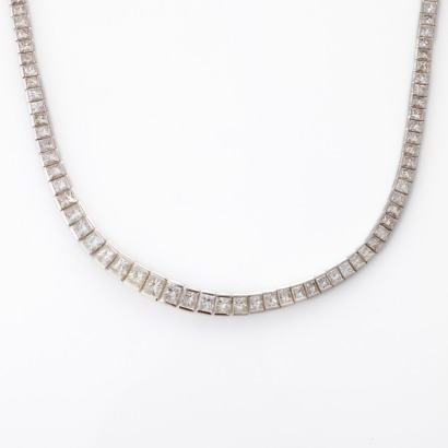 18ct White Gold, 45cm, 13.62ct Diamond Tennis Necklace - Like new