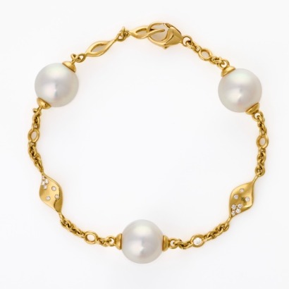 18ct Yellow Gold, "Paradis" 10mm Paspaley Pearl / .34ct Diamond Bracelet
