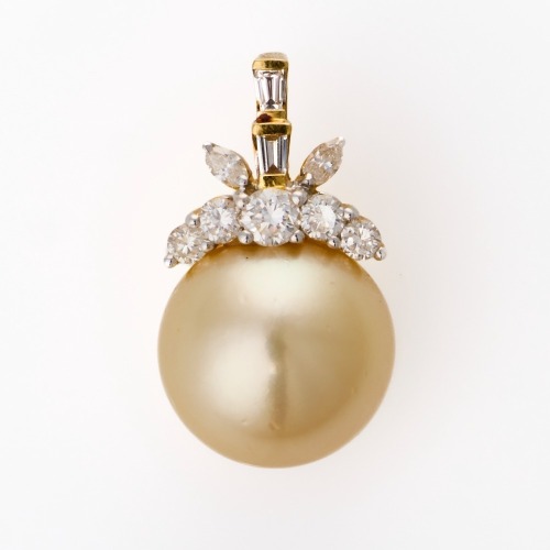 18ct Yellow Gold, Modern, .70ct Diamond / 14.78mm Cultured South Sea Pearl Pendant