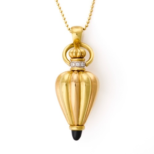 18ct Yellow Gold, 0.15ct Diamond / Onyx Perfume Bottle Pendant on 18ct Yellow Gold, 45cm Beaded Chain