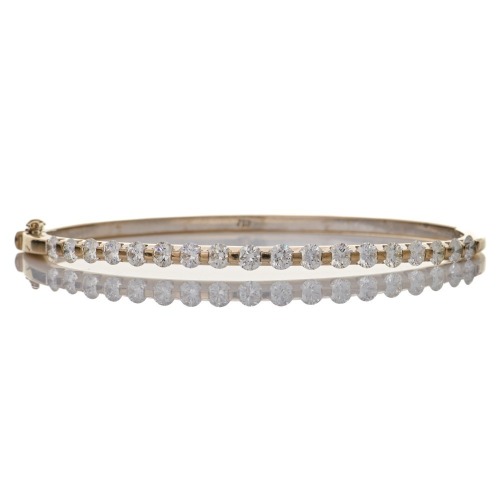 Partridge Jewellers, 18ct White Gold, 3.05ct Diamond Hinged Bangle