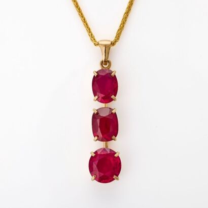 An Important, 7.73ct Three Stone High Quality, "No Heat" Ruby Pendant on 50cm 18ct Yellow Gold Spiga Chain