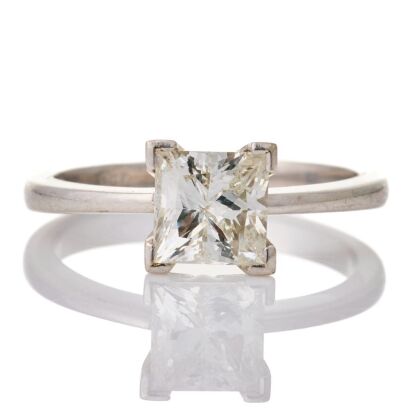 18ct White Gold, 2.00ct Princess Cut Diamond Solitaire Ring