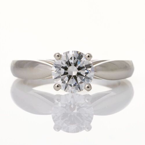 Platinum, Van Cleef & Arpels, 1.01ct Diamond 'Bonhuer' Solitaire Ring, GIA certified - Like new
