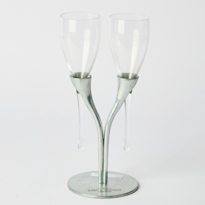 A Mo&euml;t & Chandon Tree with Two Glasses