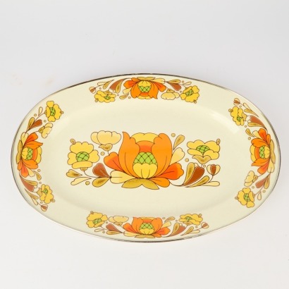 A Large Retro Sankoware Serving Dish