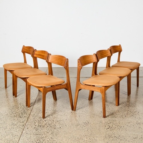 A Suite of Six Da Nina Otto Larsen Dining Chairs