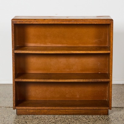A Solid Oak Bookshelf